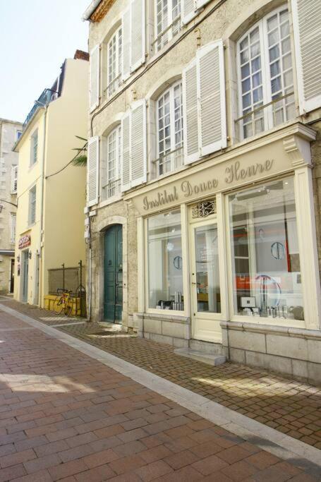 Quartier Historique Du Chateau Bel Appt Meuble Pau Exterior foto